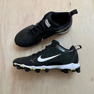Nike Hyperdiamond 2 Keystone Black Softball Cleats Women’s Size 7.5
